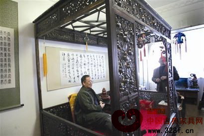 床身总重1.2吨 专家估价数十万