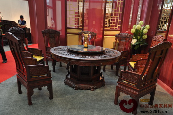 万盛宇盛装亮相，喜夺红木家具文化节精品“金奖”