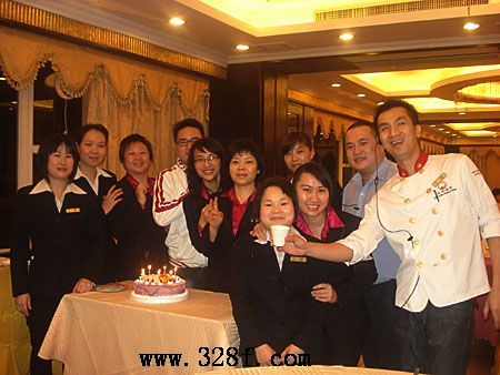 快乐四海人之一——员工生日party的美好祝福