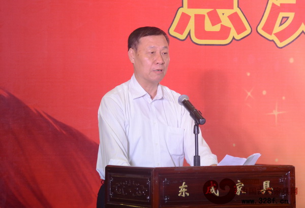 中国家具协会副理事长刘金良肯定了本次大赛 中国家具协会副理事长刘金良肯定了本次大赛