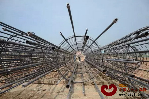 大南公路的建设现场 大南公路的建设现场
