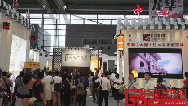 中山馆以“伟人故里 文化中山”为主题，尽展中山文化风姿