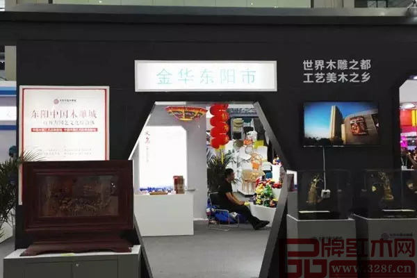 东阳中国木雕城携大师精品亮相深圳文博会