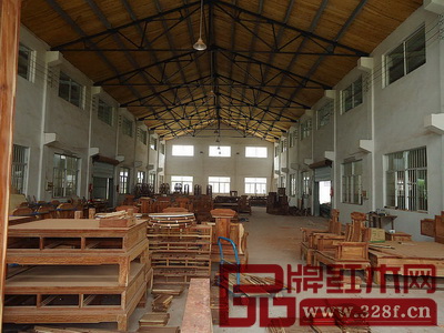 除了参观团购区，消费者还可到企业工厂参观