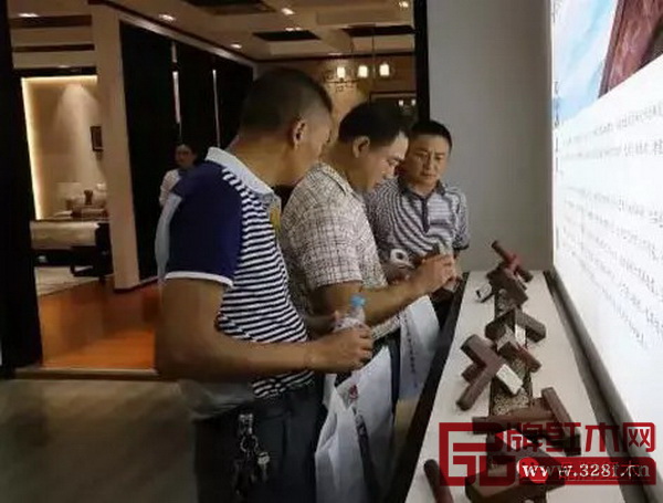 永华红木携匠心力作首次亮相上海家博会,一展国粹文化之魅力 永华红木携匠心力作首次亮相上海家博会,一展国粹文化之魅力
