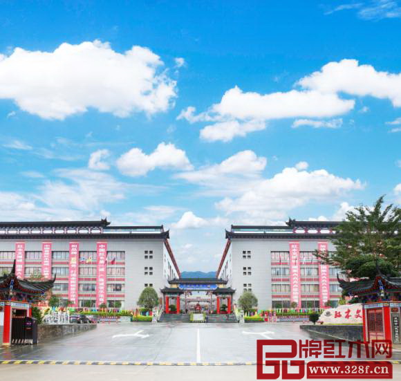 凭祥红木文博城(即中国东盟凭祥红木文化产业园)是一座以红木为特色品牌和文化主题的国家AAAA级旅游景区,为凭祥红木文化旅游的发展提供坚实有力的支撑 凭祥红木文博城(即中国东盟凭祥红木文化产业园)是一座以红木为特色品牌和文化主题的国家AAAA级旅游景区,为凭祥红木文化旅游的发展提供坚实有力的支撑