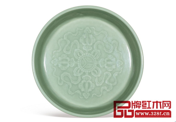 清乾隆仿龙泉青釉宝杵缠枝莲纹洗 清乾隆仿龙泉青釉宝杵缠枝莲纹洗
