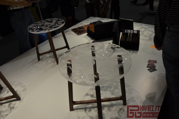 流光溢彩的家具、创意十足的展品,变成一段关于(:意思:)独有的故事 流光溢彩的家具、创意十足的展品,变成一段关于(:意思:)独有的故事