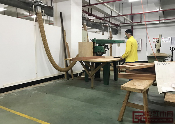 “大扫除”之后的区氏臻品工厂干净整洁