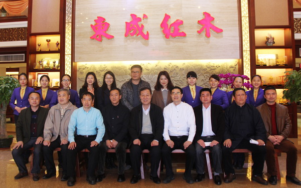 中国家具协会刘金良副理事长莅临东成指导工作