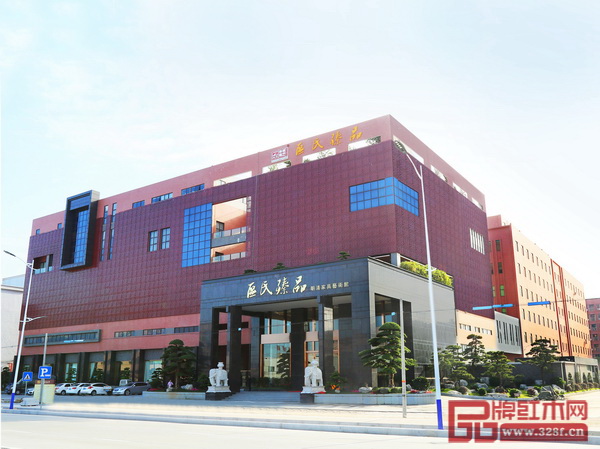 中山区氏臻品明清家具艺术馆(区氏臻品供图) 中山区氏臻品明清家具艺术馆(区氏臻品供图)