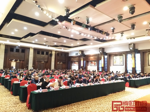 东阳红木家具协会会员代表大会现场 东阳红木家具协会会员代表大会现场