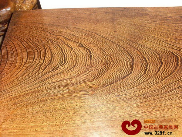 老鸂鶒木、鸡翅木综合色泽纹理特点