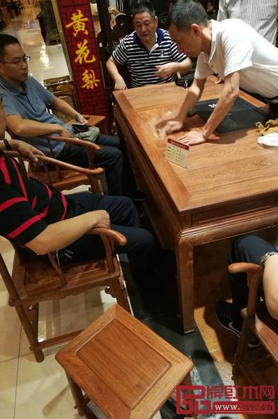 波记家具提倡环保光身、绿色天然的健康家具 波记家具提倡环保光身、绿色天然的健康家具