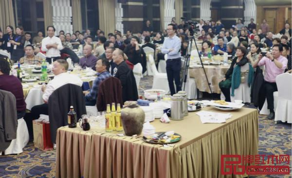 恒达木业20周年感恩庆典答谢晚宴现场 恒达木业20周年感恩庆典答谢晚宴现场