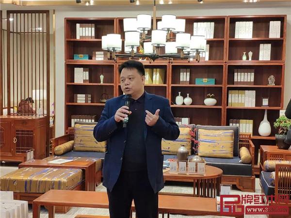 国寿红木副总经理何伟权致辞 国寿红木副总经理何伟权致辞