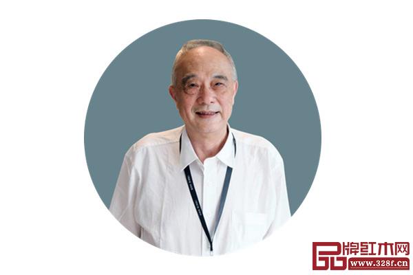 全联艺术红木家具专业委员会专家顾问、上海市家具研究所副所长许美琪 全联艺术红木家具专业委员会专家顾问、上海市家具研究所副所长许美琪