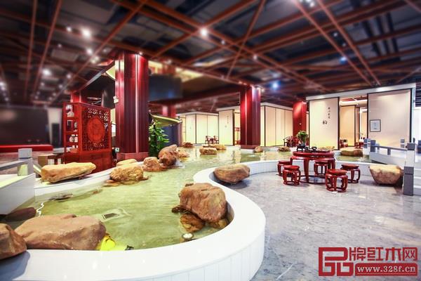 中国国寿红木家居文化艺术馆融合了中国传统元素和现代元素,带来不一样的艺术展示 中国国寿红木家居文化艺术馆融合了中国传统元素和现代元素,带来不一样的艺术展示