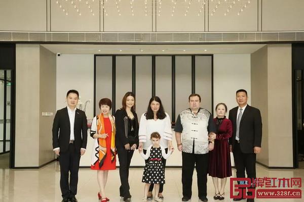 戴为品牌生活美学馆吸引了保加利亚国际友人的造访和参观 戴为品牌生活美学馆吸引了保加利亚国际友人的造访和参观