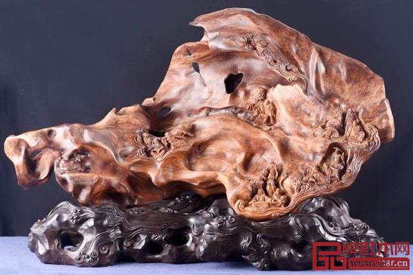 名为《洞天福地》的越南黄花梨莆田木雕摆件作品 名为《洞天福地》的越南黄花梨莆田木雕摆件作品