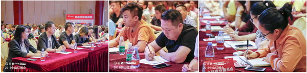 学员们用心记录下本次公开课的重要知识点,回去好好应用 学员们用心记录下本次公开课的重要知识点,回去好好应用