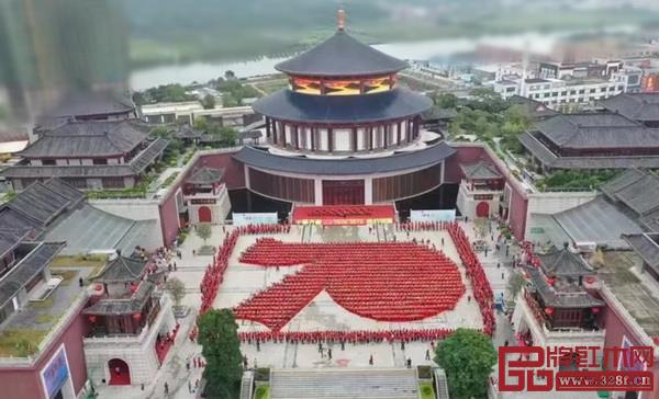 千筝齐奏《我的祖国》大型古筝展演现场 千筝齐奏《我的祖国》大型古筝展演现场