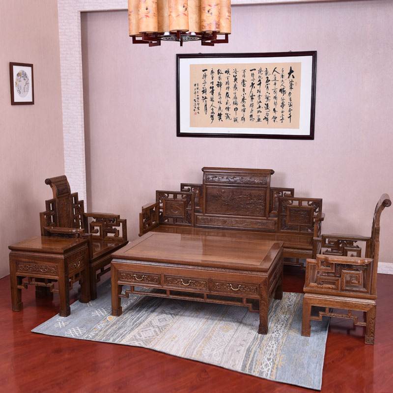鸡翅木家具怎样保养 不要用湿抹布，要用家具蜡