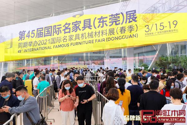 第45届名家具展开幕 首次聚焦当代红木家居