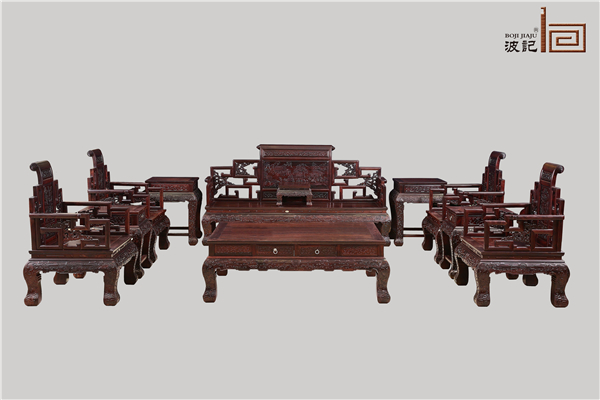 波记家具着力打造广东明清古典高端艺术红木品牌，引领红木家具新潮流！