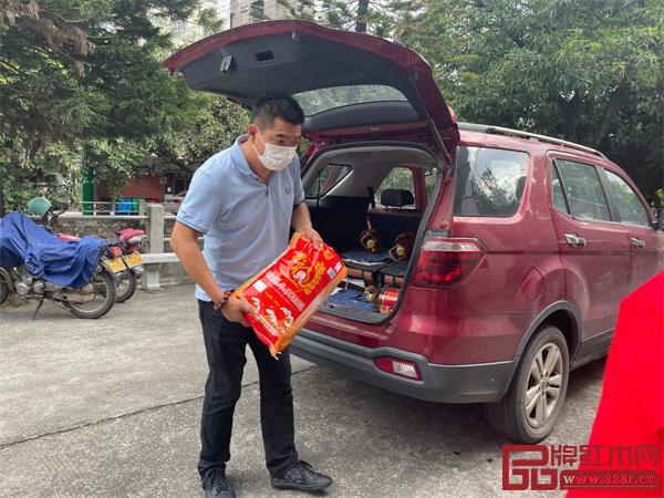 身体力行,尽绵薄之力,传递绵绵情与意 身体力行,尽绵薄之力,传递绵绵情与意