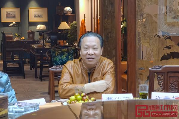红宝轩董事长曹兆庭发表观点 红宝轩董事长曹兆庭发表观点