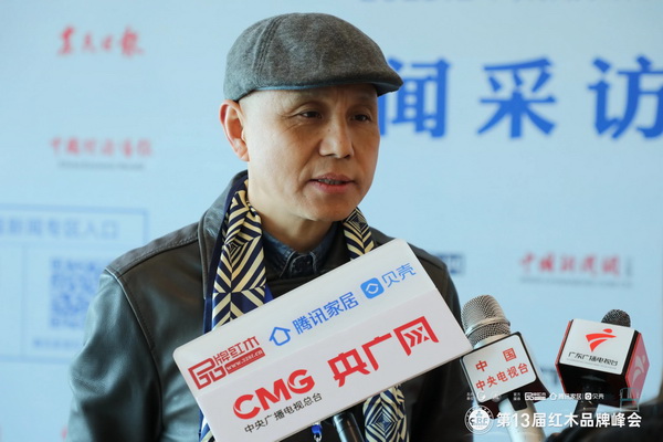 年年红集团四水归堂整装高定品牌创始人吴良涌接受央视等媒体采访 年年红集团四水归堂整装高定品牌创始人吴良涌接受央视等媒体采访