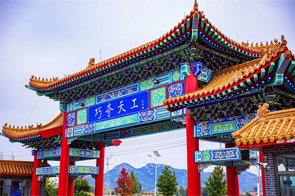 当巧夺天工红木邂逅正五色，诠释绚丽与诗意