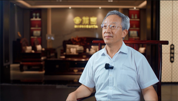 李凯夫：中信红木大国工厂无愧行业翘首之名（内附视频）