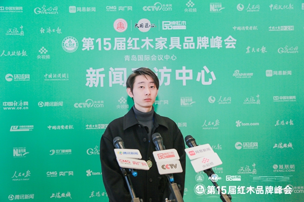 东邦红木总经理陈俊瑾接受媒体采访 东邦红木总经理陈俊瑾接受媒体采访
